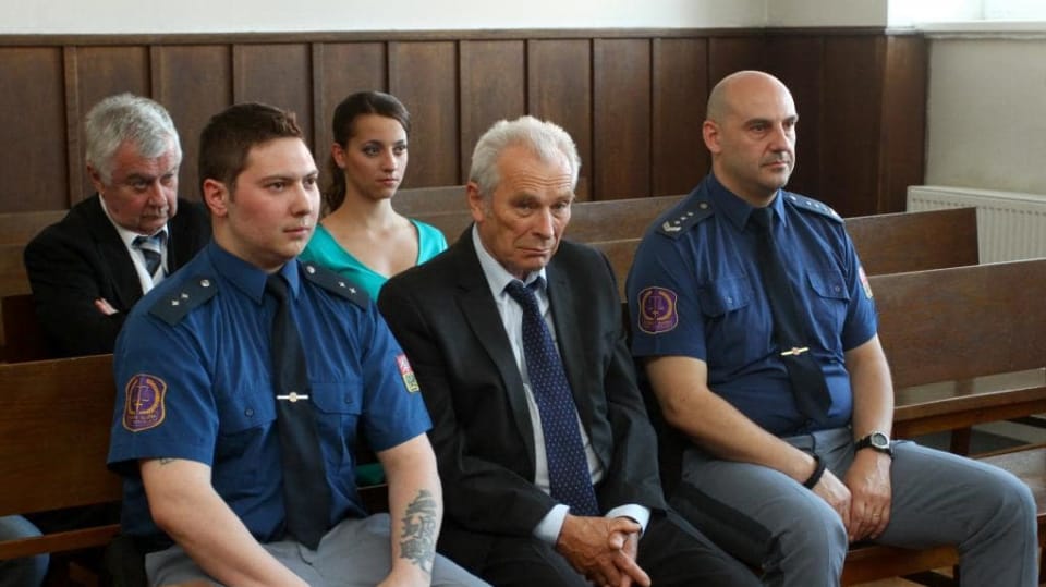 Rudolf vypadá dobře, ale úplně fit není